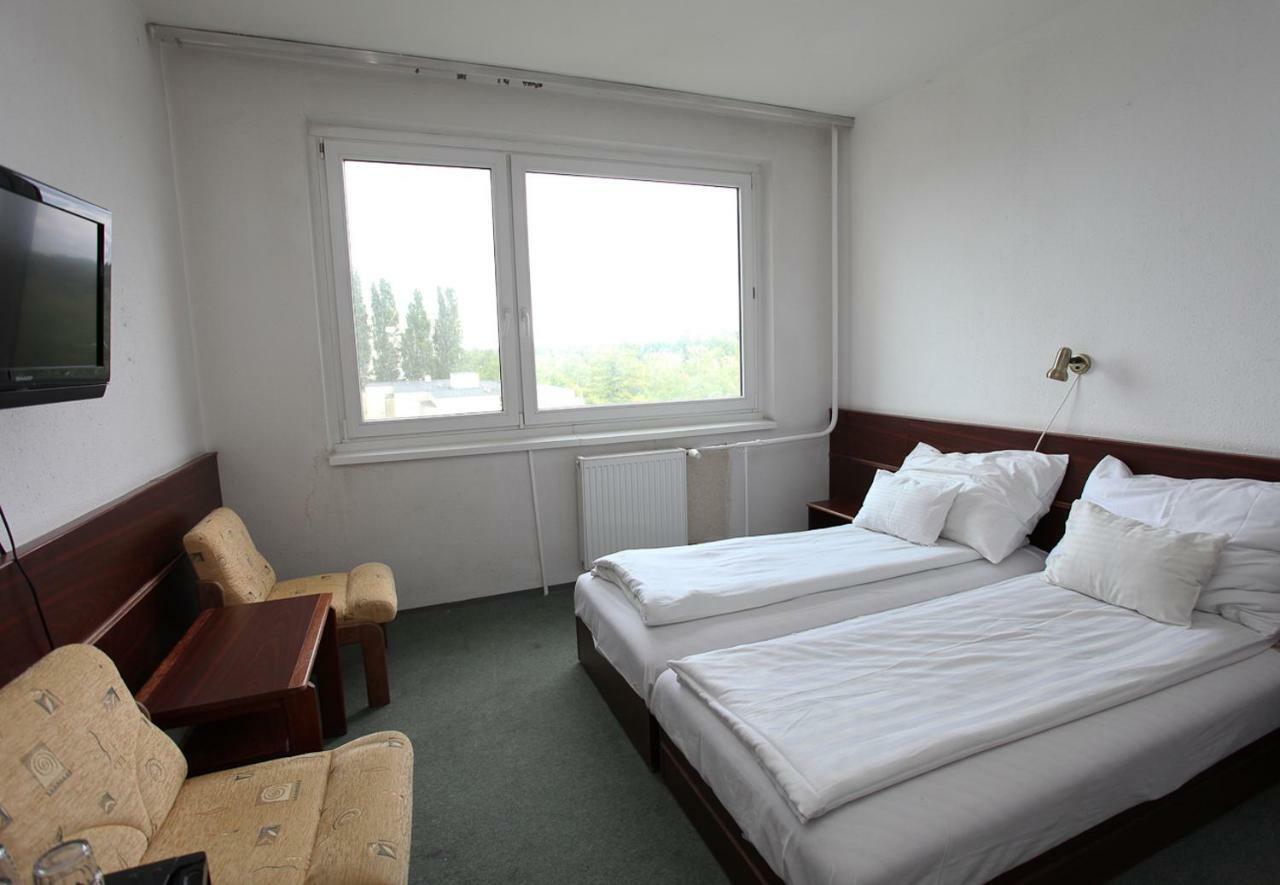 Aranypart Hotel Siófok Buitenkant foto
