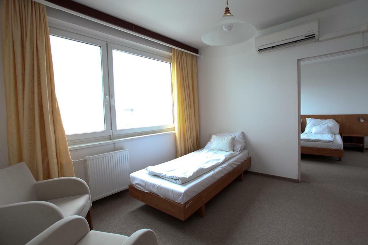 Aranypart Hotel Siófok Buitenkant foto