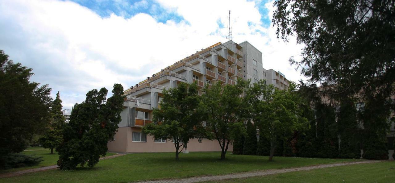 Aranypart Hotel Siófok Buitenkant foto